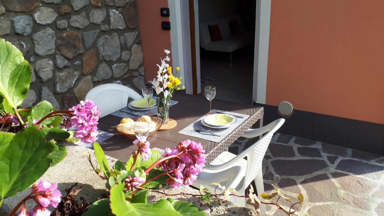 Appartamenti Casa Nina, Lago,Montagne, Uliveti Brenzone sul Garda Luaran gambar