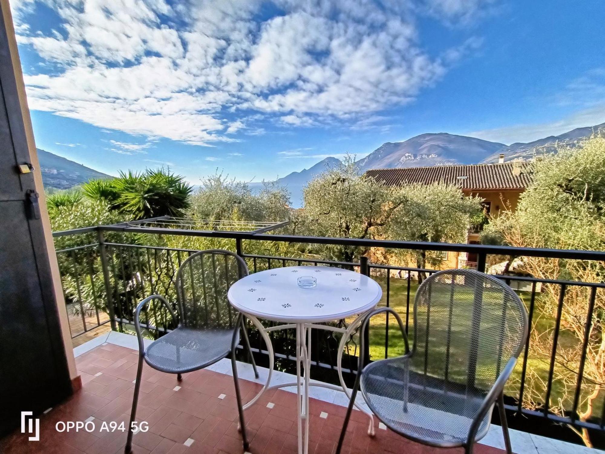 Appartamenti Casa Nina, Lago,Montagne, Uliveti Brenzone sul Garda Luaran gambar