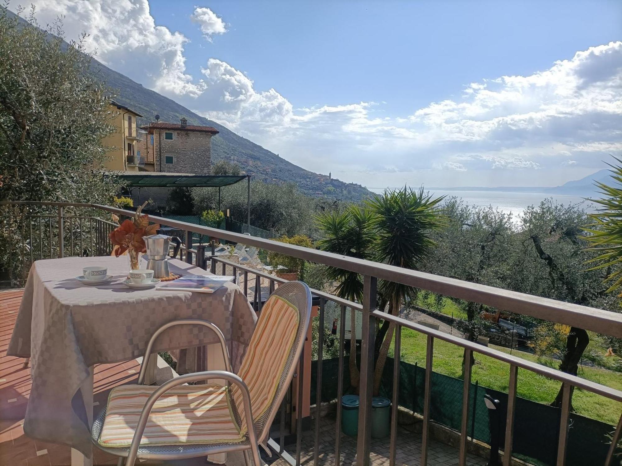 Appartamenti Casa Nina, Lago,Montagne, Uliveti Brenzone sul Garda Luaran gambar