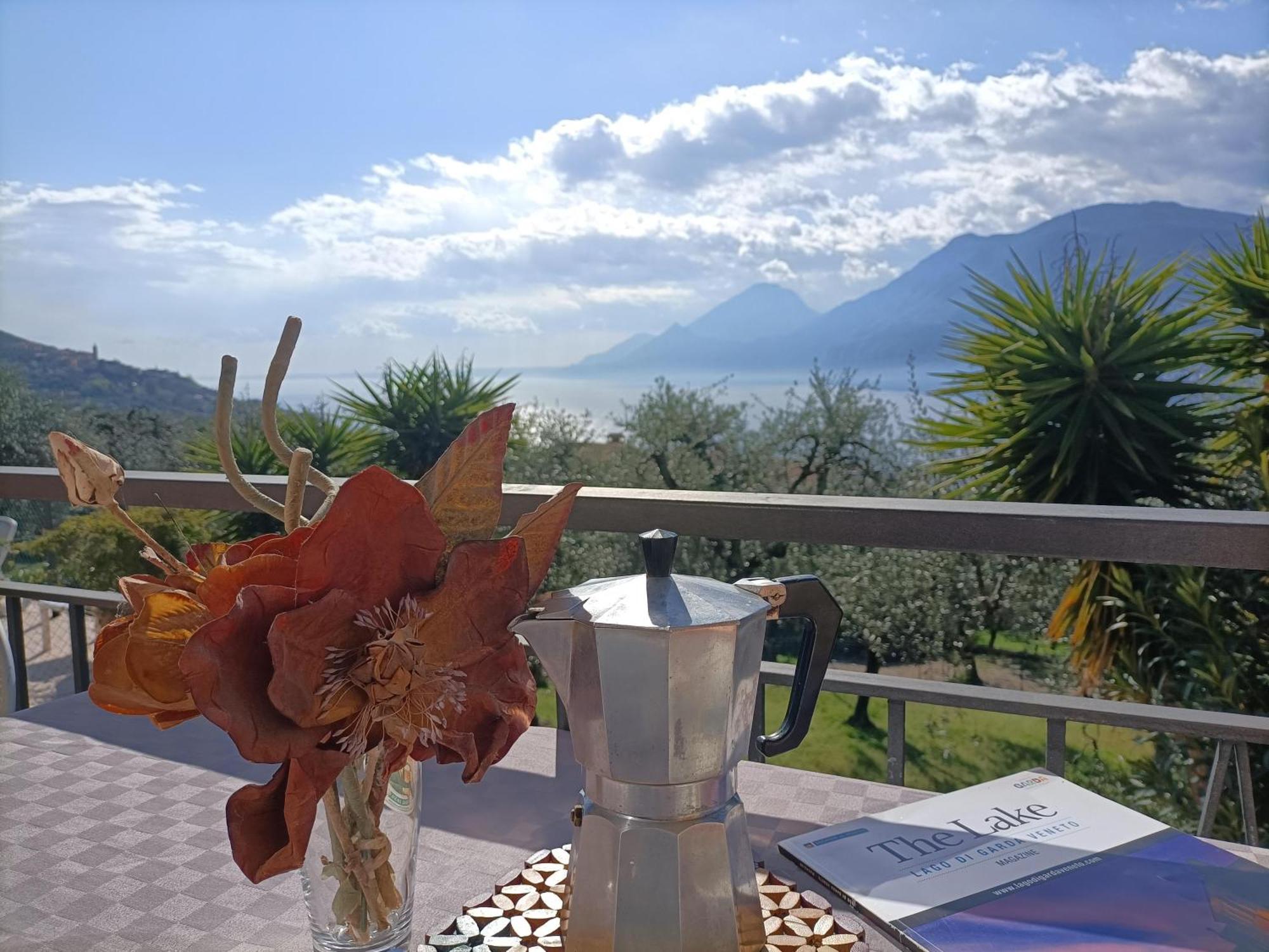 Appartamenti Casa Nina, Lago,Montagne, Uliveti Brenzone sul Garda Luaran gambar