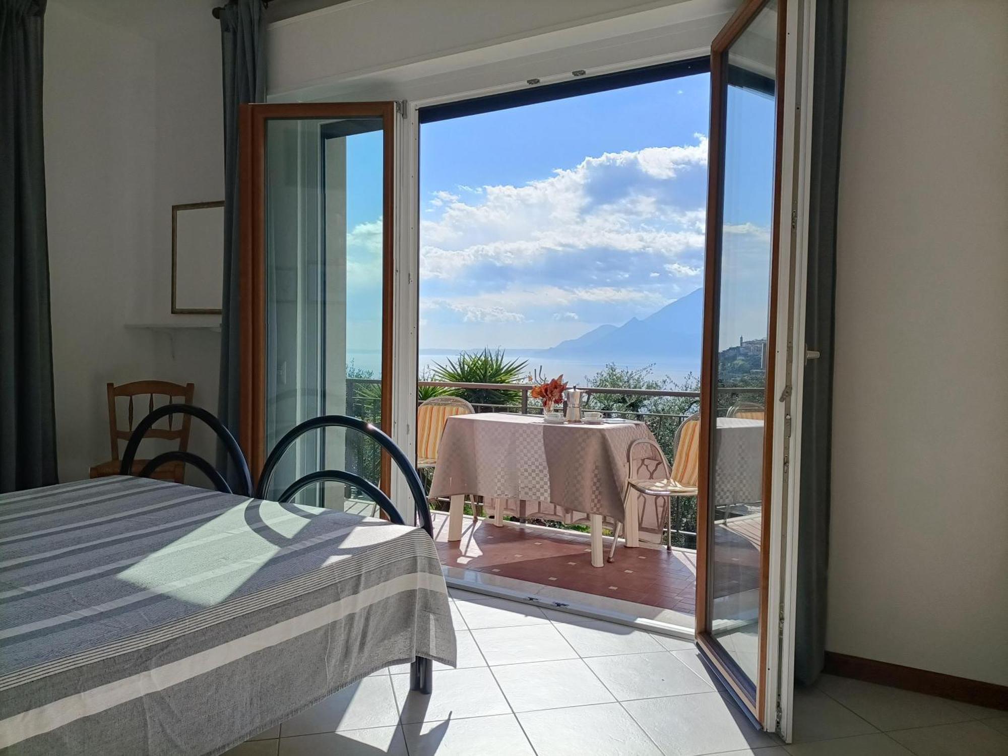Appartamenti Casa Nina, Lago,Montagne, Uliveti Brenzone sul Garda Luaran gambar